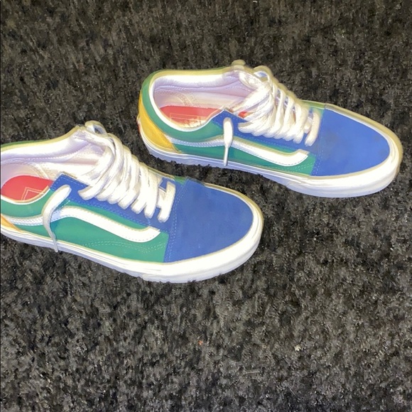 Sneakers - Picture 3 of 3